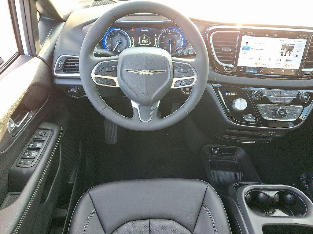 new 2026 Chrysler Voyager car