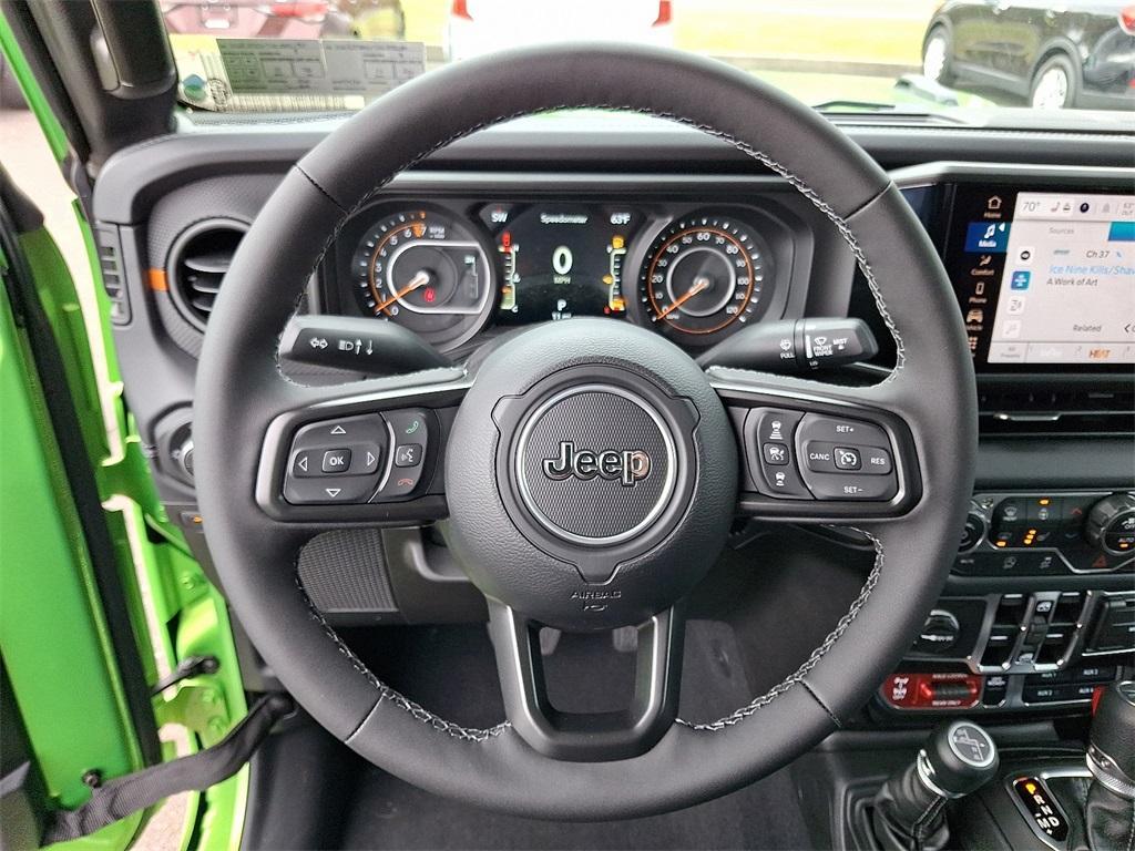 new 2025 Jeep Gladiator car, priced at $50,230