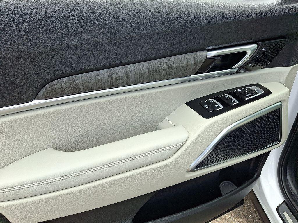 used 2024 Kia Telluride car, priced at $40,378
