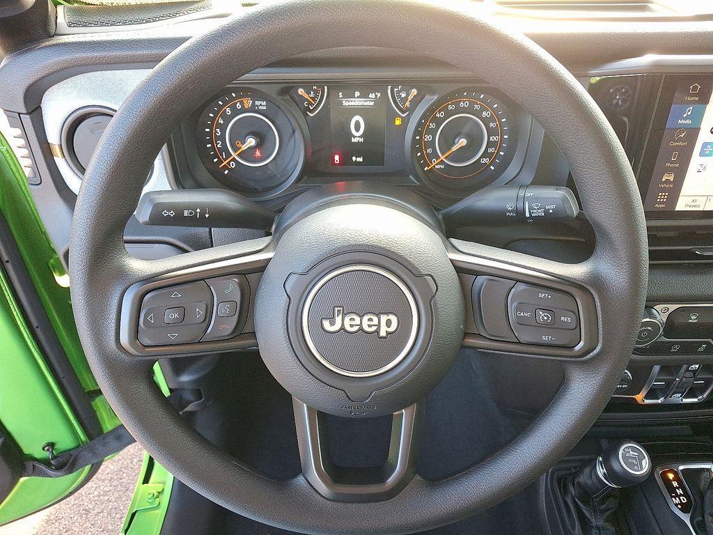 new 2026 Jeep Gladiator car, priced at $40,726