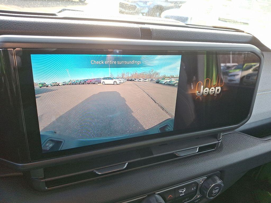 new 2026 Jeep Gladiator car, priced at $40,726