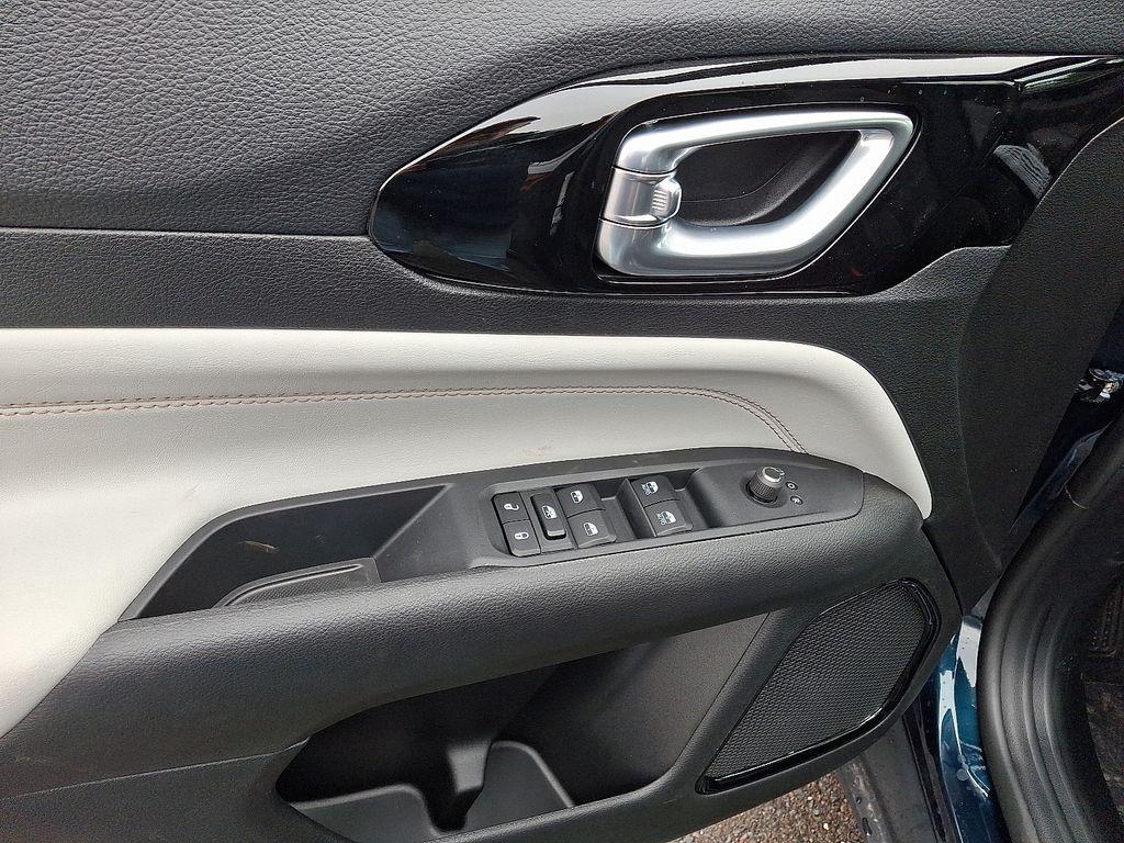 new 2026 Jeep Compass car, priced at $32,037