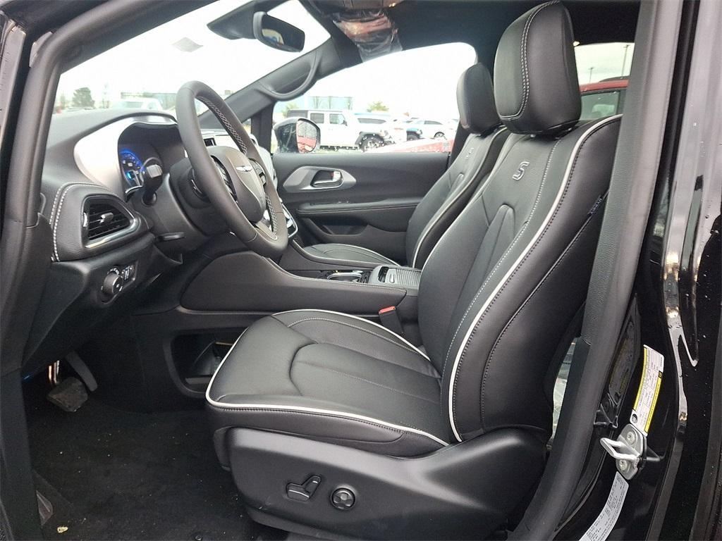 new 2026 Chrysler Pacifica car