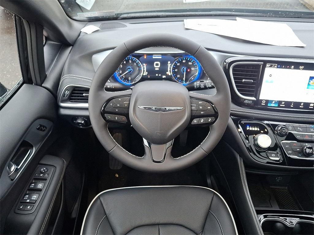 new 2026 Chrysler Pacifica car