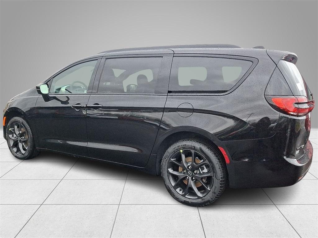 new 2026 Chrysler Pacifica car