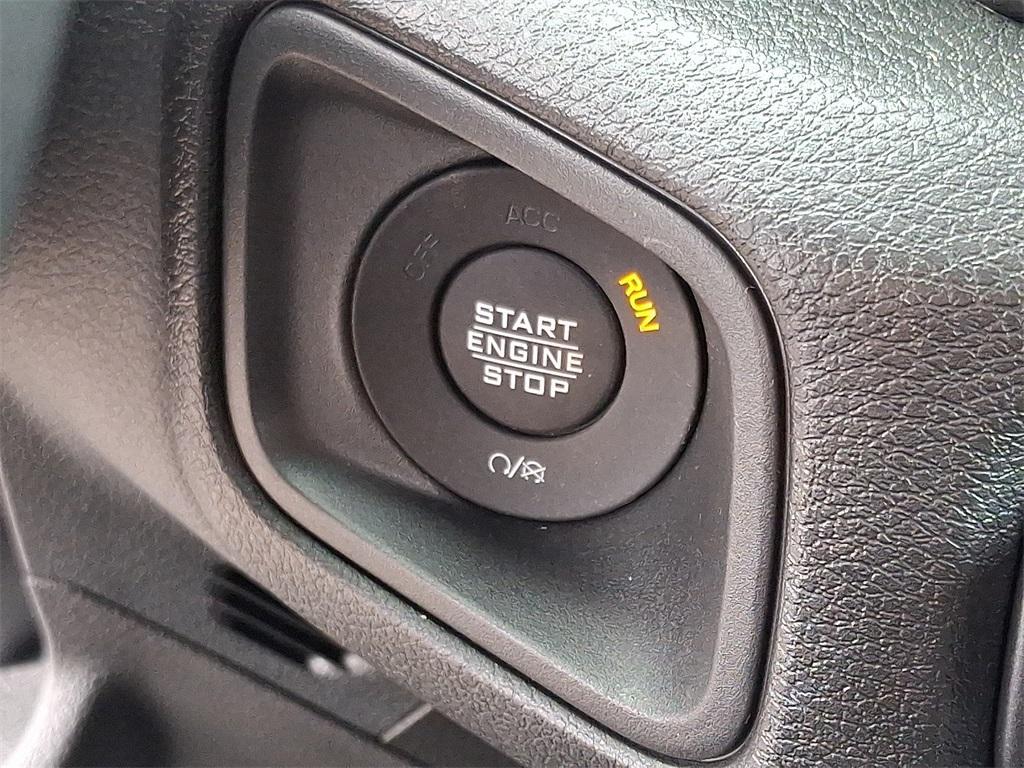 new 2025 Jeep Gladiator car, priced at $47,555