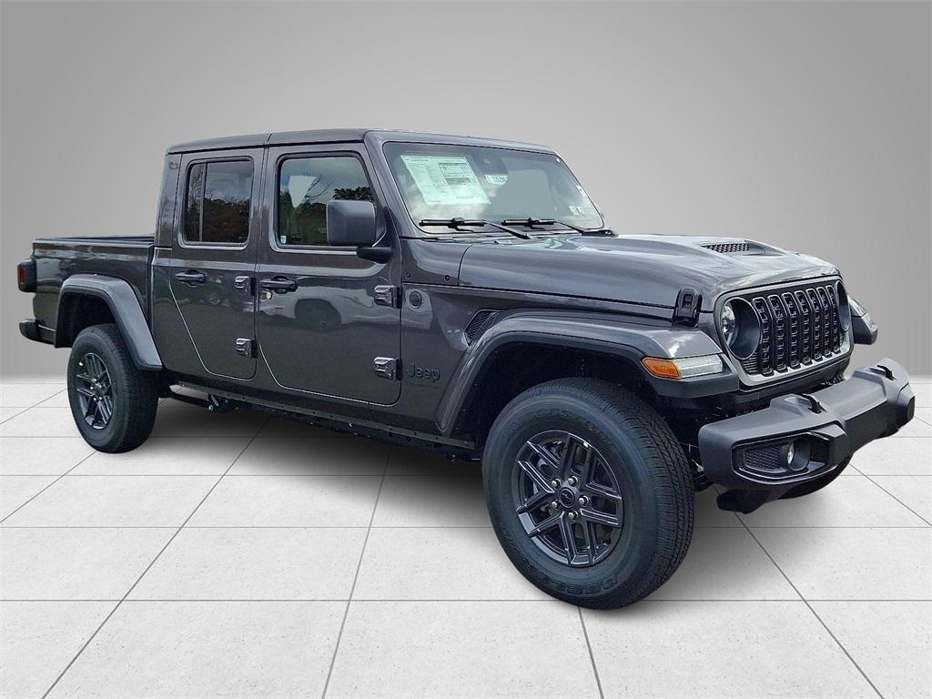 new 2025 Jeep Gladiator car, priced at $47,555
