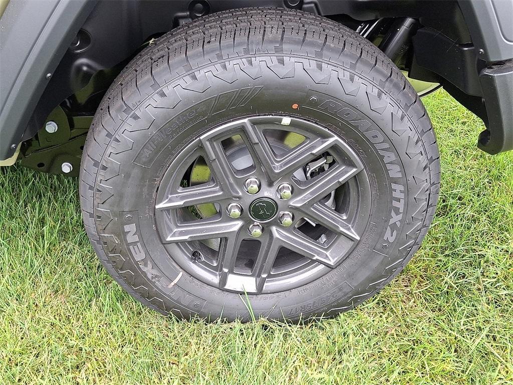 new 2025 Jeep Wrangler car, priced at $42,945