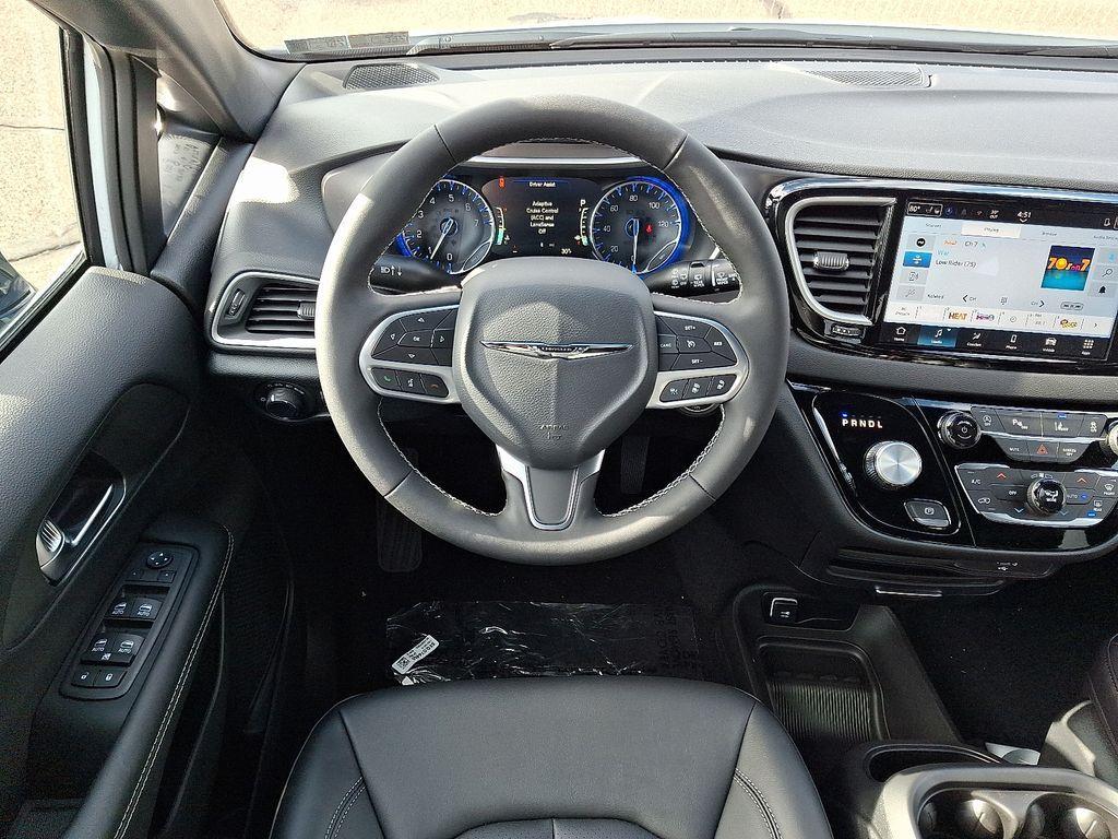 new 2026 Chrysler Voyager car