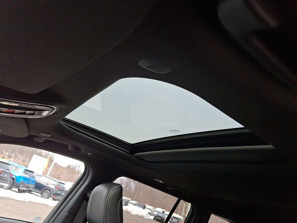 new 2026 Jeep Grand Cherokee car, priced at $47,169