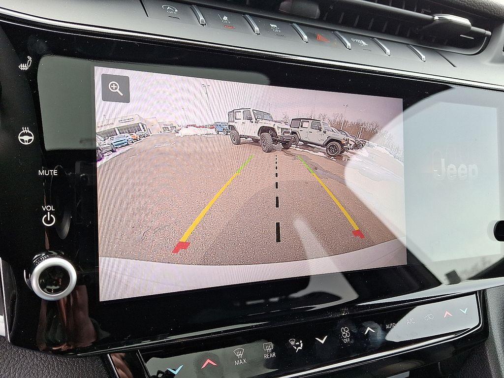 new 2026 Jeep Grand Cherokee car, priced at $47,169