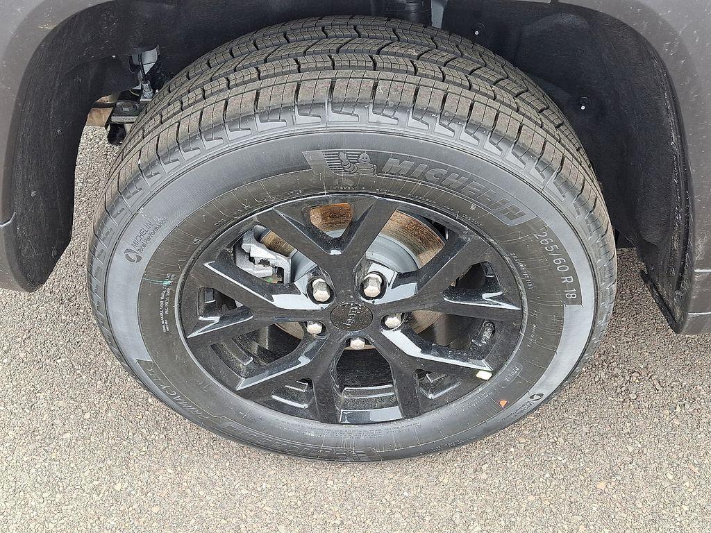 new 2026 Jeep Grand Cherokee car, priced at $47,169