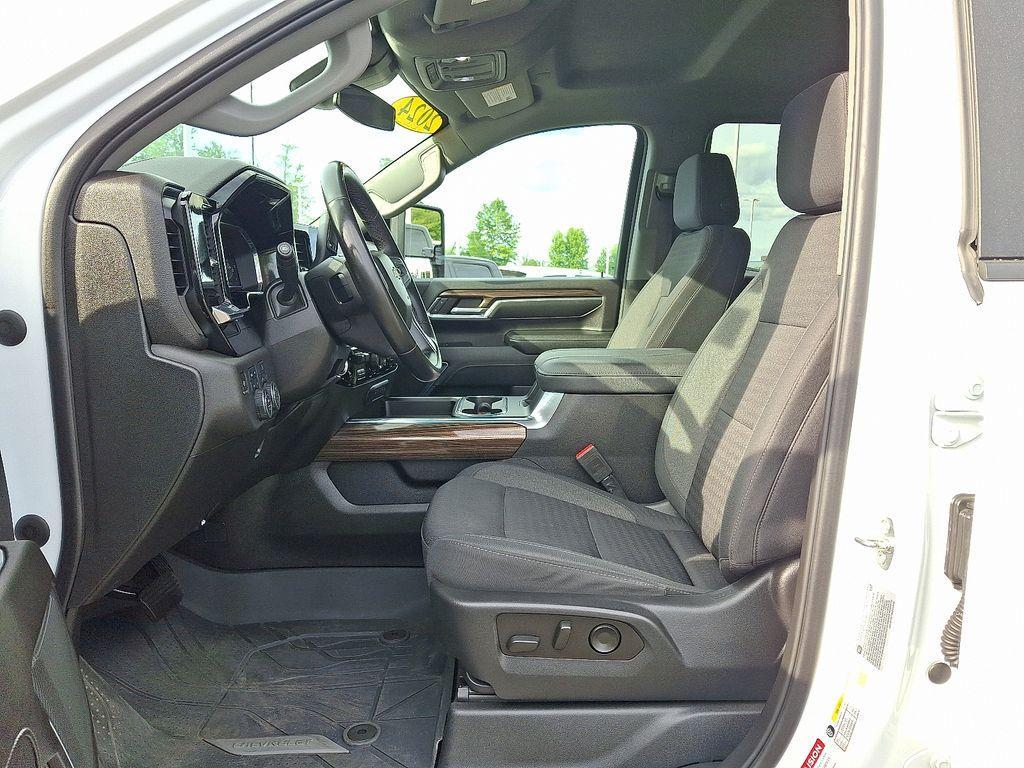 used 2024 Chevrolet Silverado 3500 car, priced at $59,267