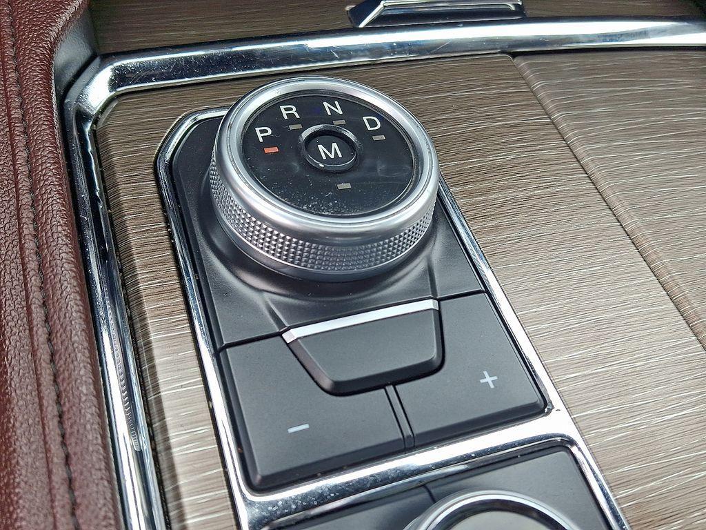 used 2024 Ford Expedition car, priced at $53,040