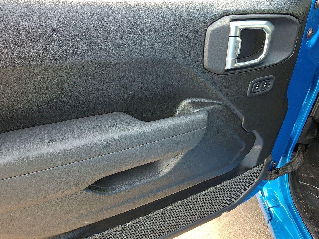 new 2026 Jeep Wrangler car, priced at $40,378