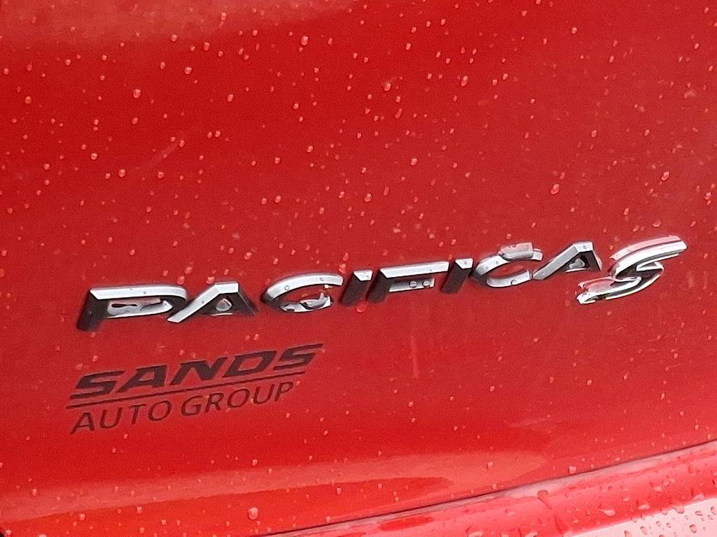 new 2026 Chrysler Pacifica car, priced at $53,452