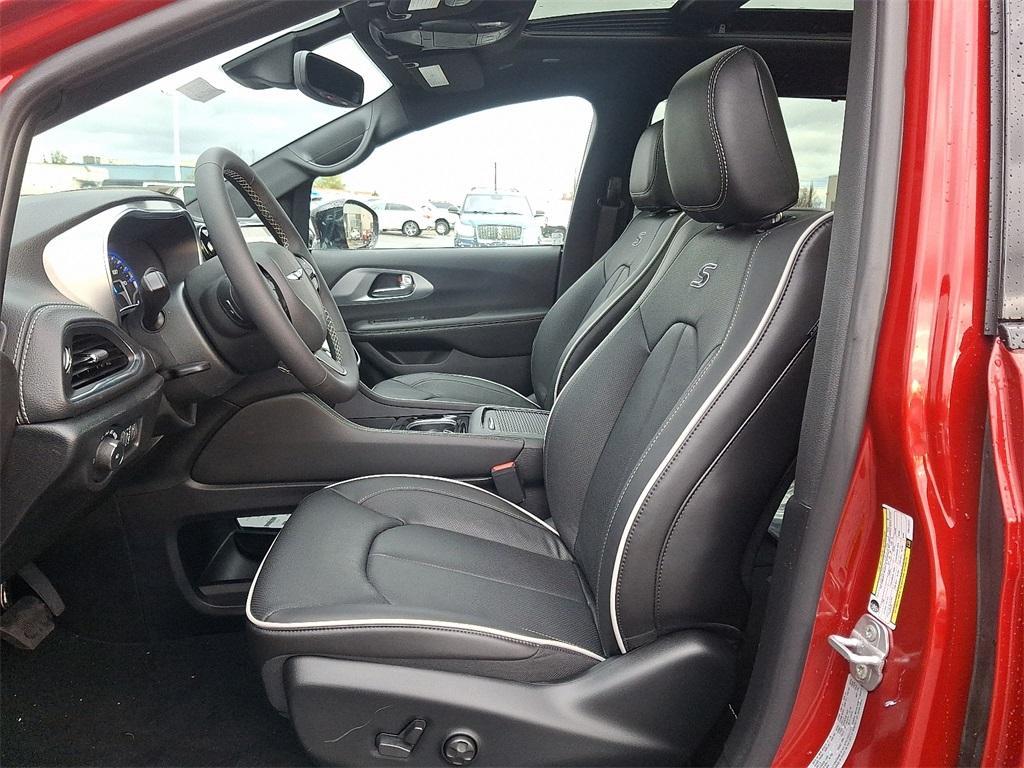 new 2026 Chrysler Pacifica car