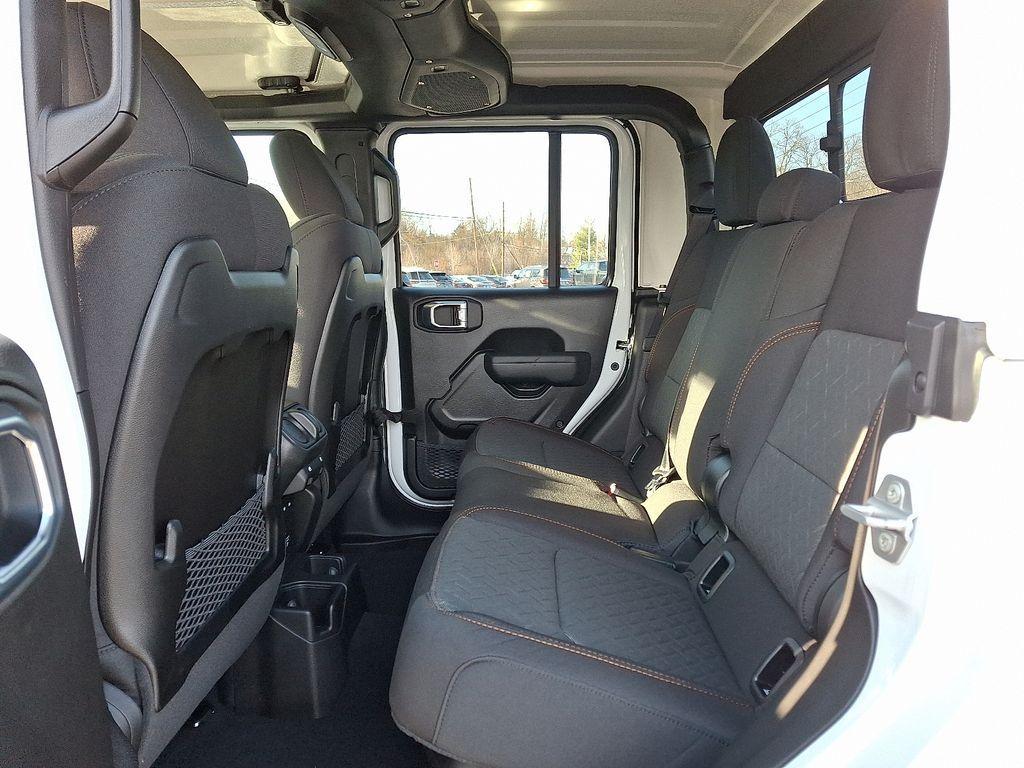 new 2026 Jeep Gladiator car, priced at $52,102