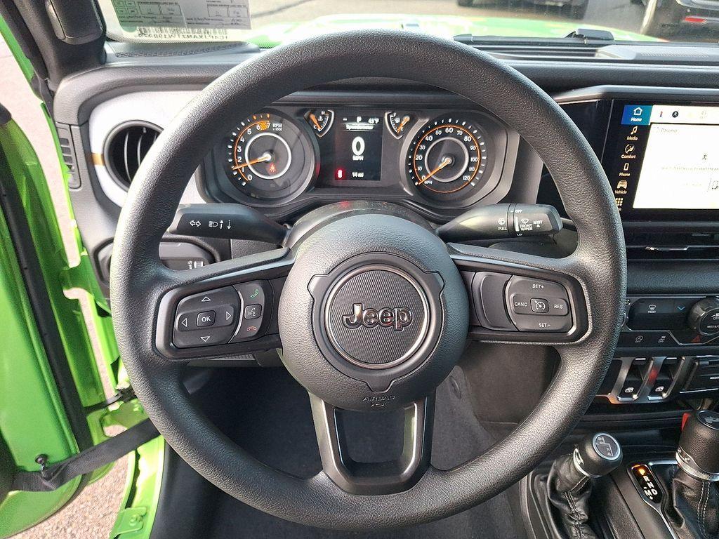 new 2026 Jeep Wrangler car, priced at $37,367