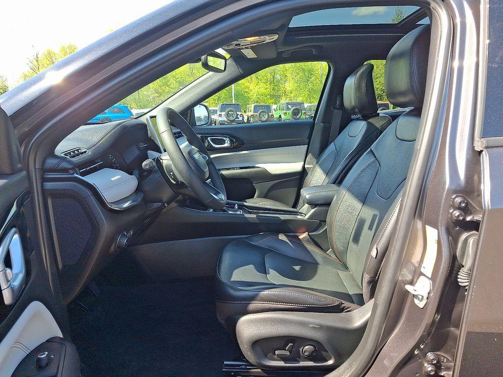 used 2023 Jeep Compass car, priced at $23,259
