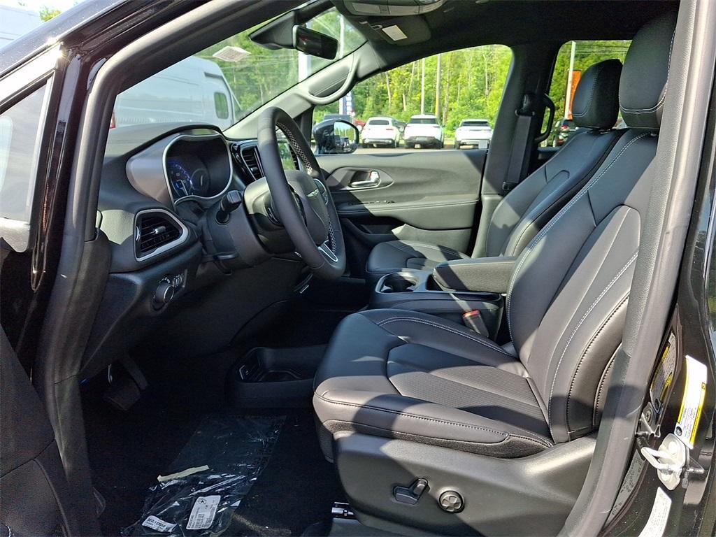 new 2026 Chrysler Voyager car