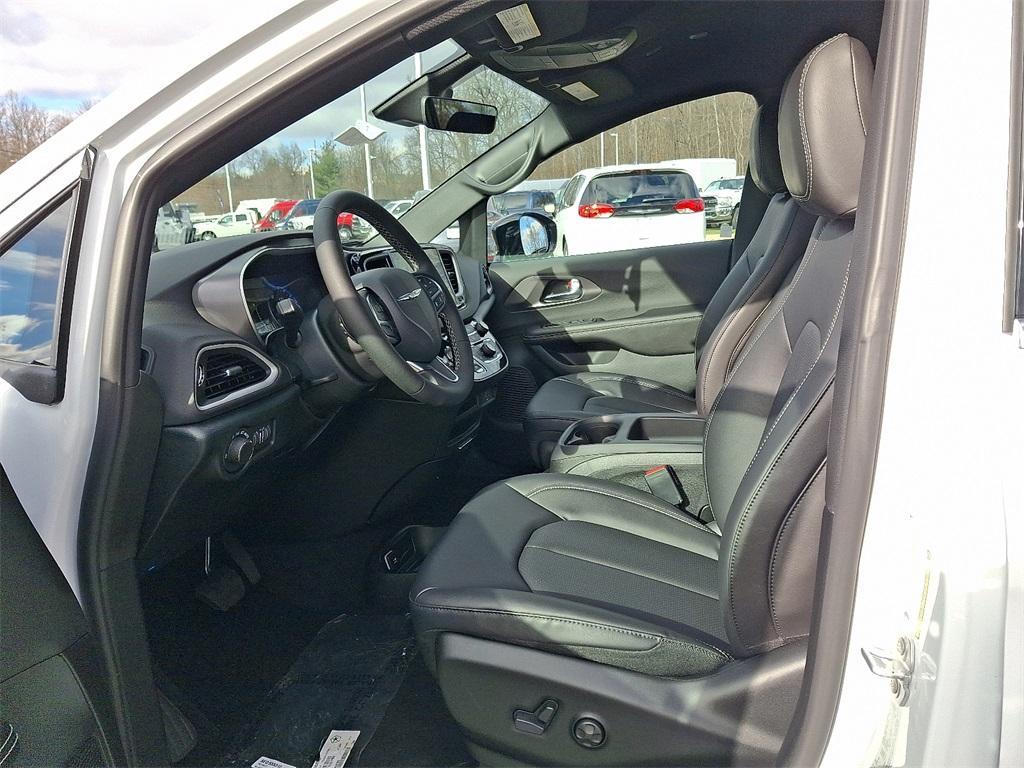 new 2026 Chrysler Voyager car