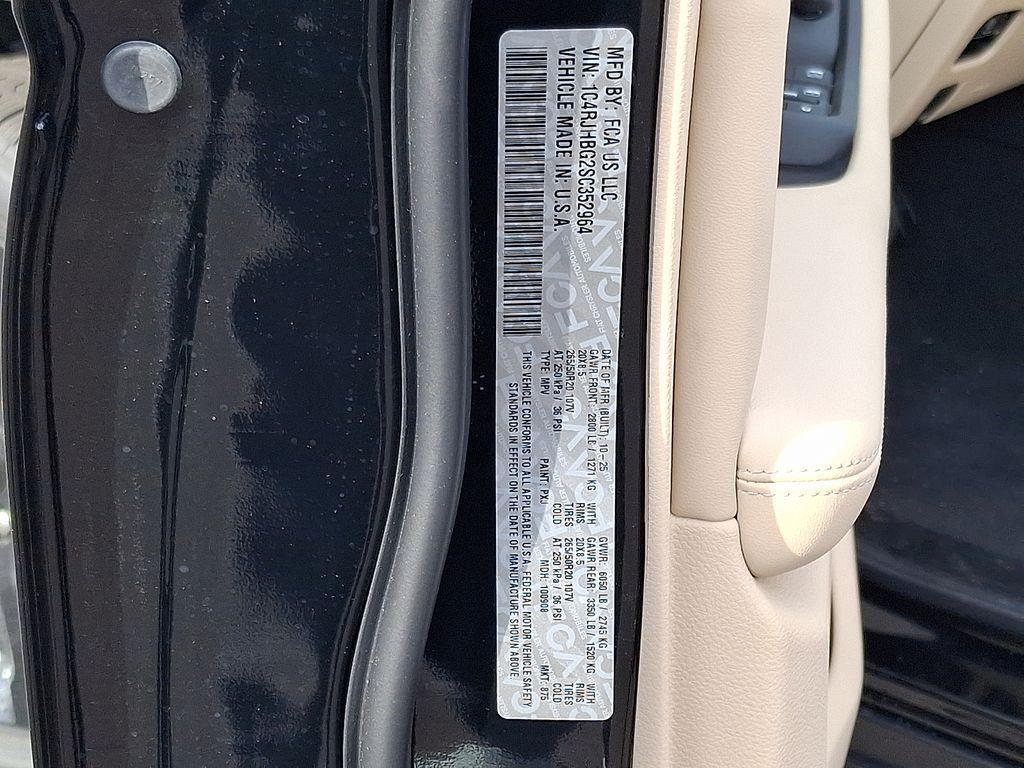 new 2025 Jeep Grand Cherokee car, priced at $52,150