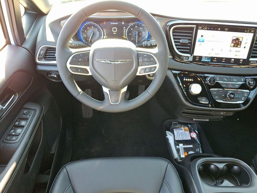 new 2026 Chrysler Voyager car