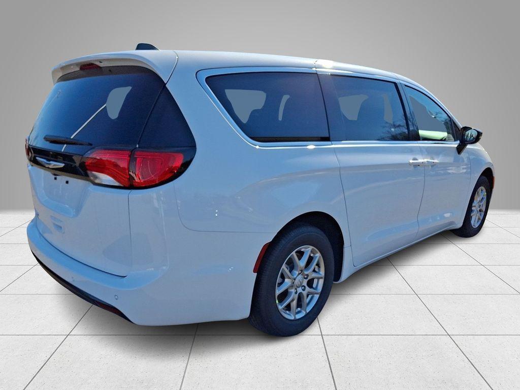 new 2026 Chrysler Voyager car