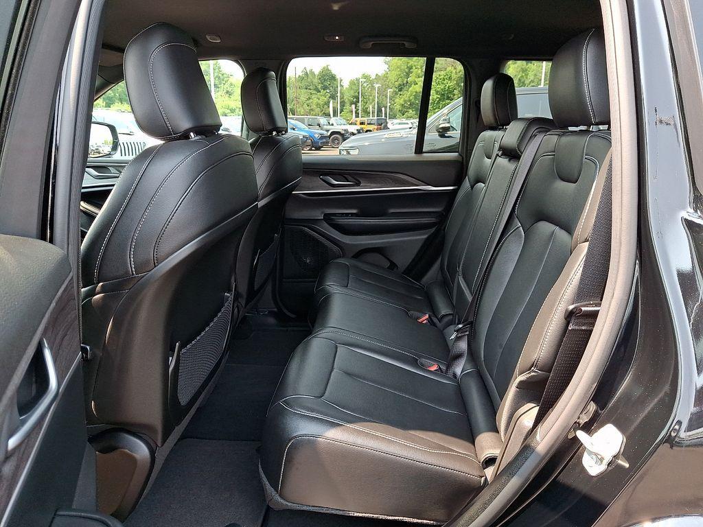 used 2024 Jeep Grand Cherokee car, priced at $31,158