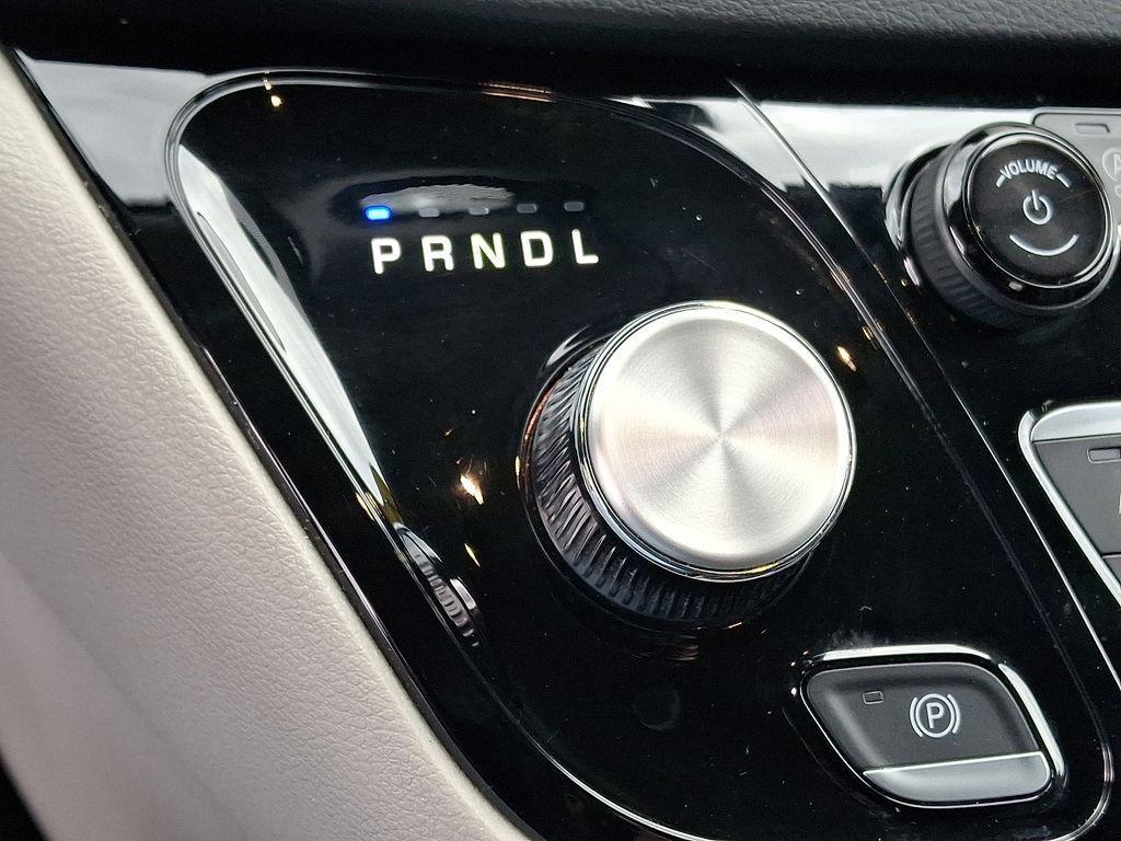 used 2024 Chrysler Pacifica car, priced at $30,444