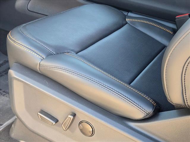 new 2025 Ford Expedition car, priced at $80,991