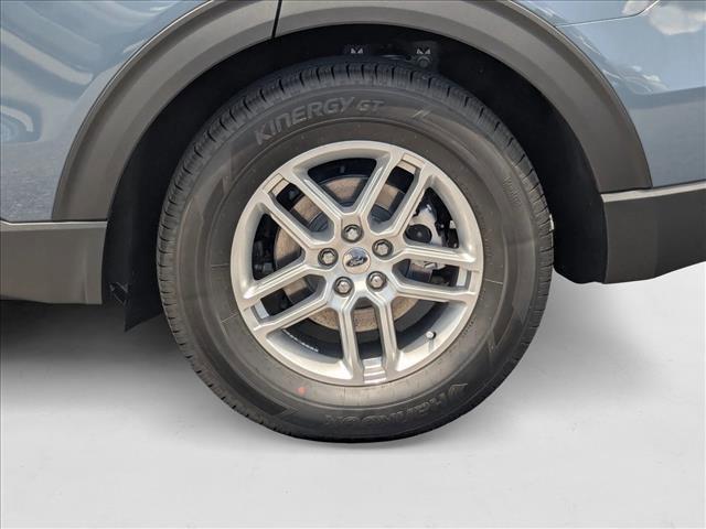 new 2025 Ford Explorer car, priced at $40,491