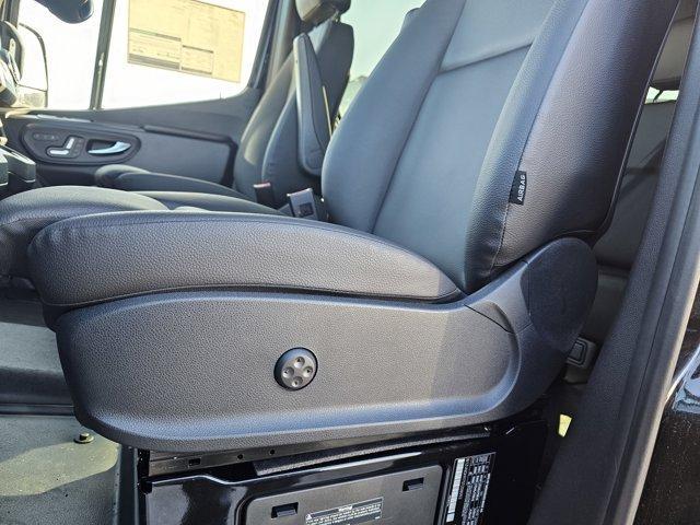 new 2025 Mercedes-Benz Sprinter 2500 car