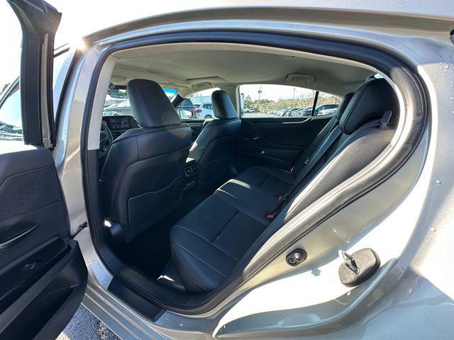 used 2022 Lexus ES 350 car, priced at $30,850