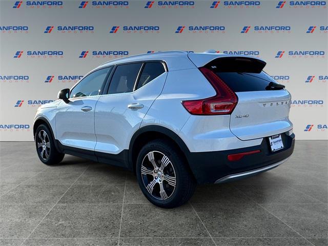 used 2022 Volvo XC40 car, priced at $24,850