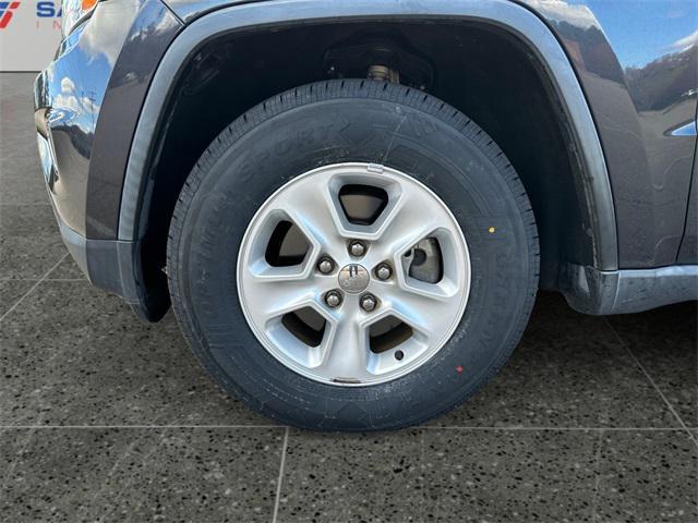 used 2016 Jeep Grand Cherokee car, priced at $12,410