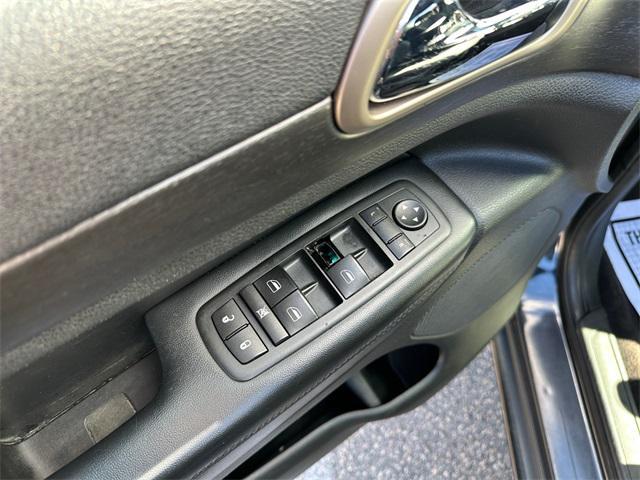 used 2016 Jeep Grand Cherokee car, priced at $12,410