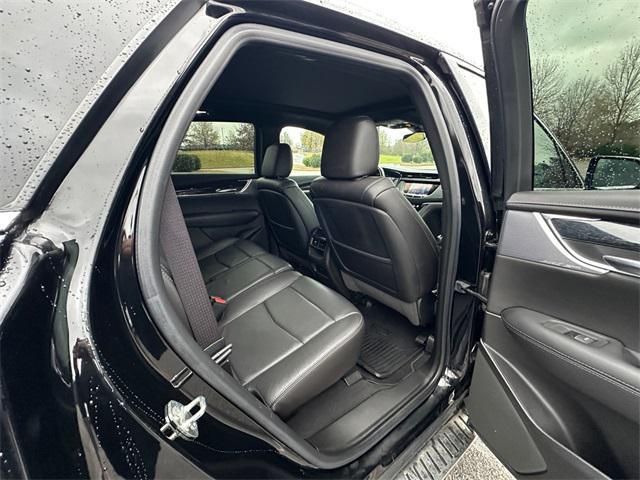 used 2020 Cadillac XT5 car, priced at $24,654