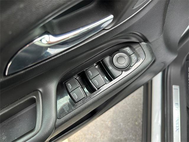 used 2022 Chevrolet Equinox car, priced at $22,446