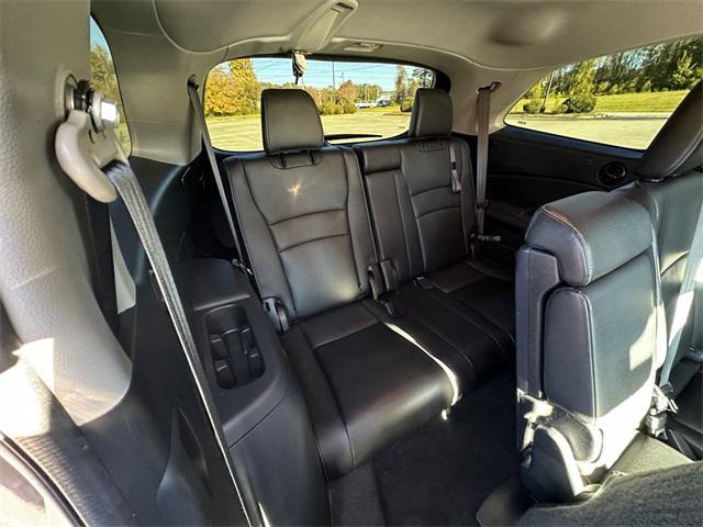 used 2022 Honda Pilot car, priced at $27,580