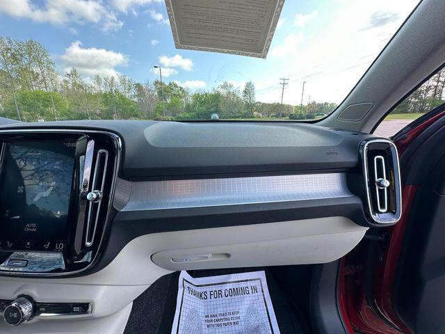 used 2019 Volvo XC40 car, priced at $18,733