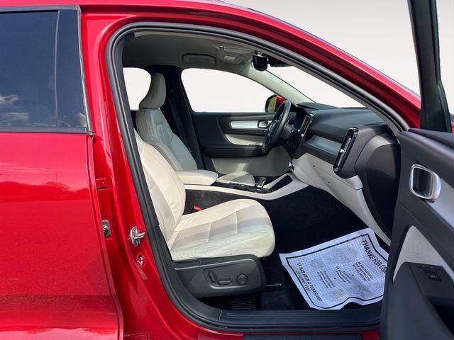 used 2019 Volvo XC40 car, priced at $18,733