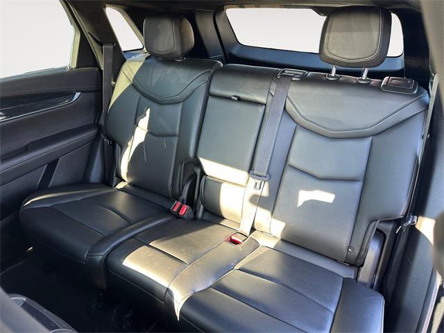 used 2022 Cadillac XT5 car, priced at $25,509