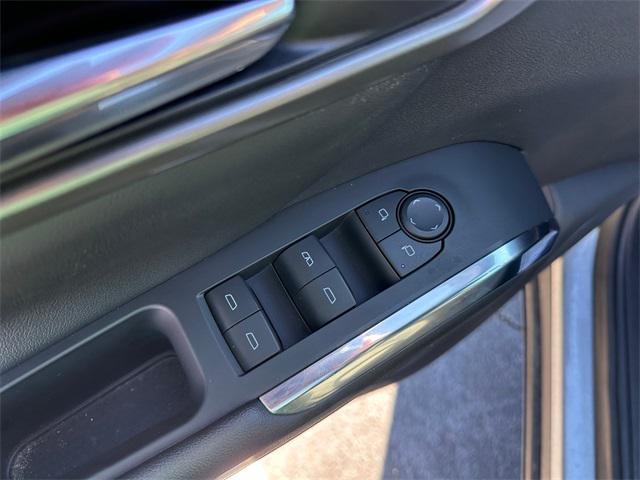 used 2024 Chevrolet Traverse car, priced at $33,450