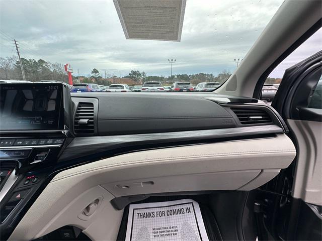 used 2025 Honda Odyssey car, priced at $44,925