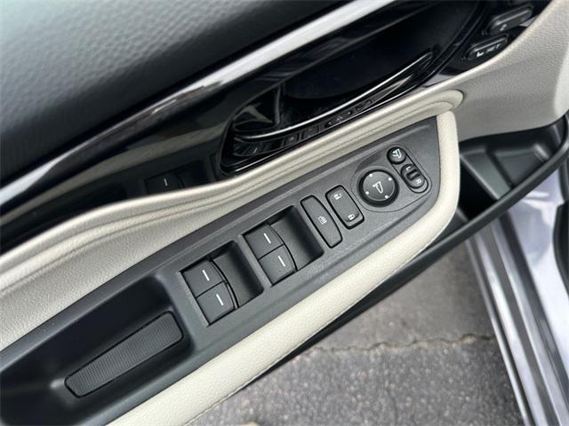 used 2025 Honda Odyssey car, priced at $44,925