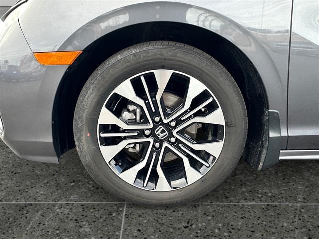 used 2025 Honda Odyssey car, priced at $44,925