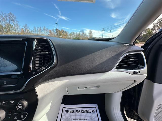 used 2019 Jeep Cherokee car, priced at $16,892