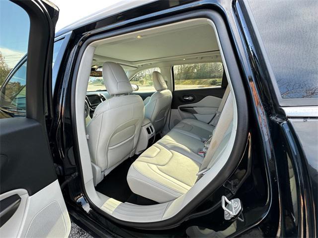 used 2019 Jeep Cherokee car, priced at $16,892